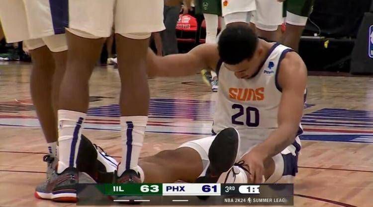 丝袜长腿尤物被打开双腿gif
