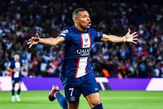 雏田本子