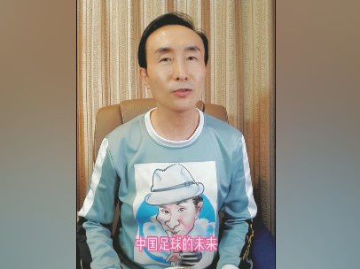 一边吃美食一边讲故事